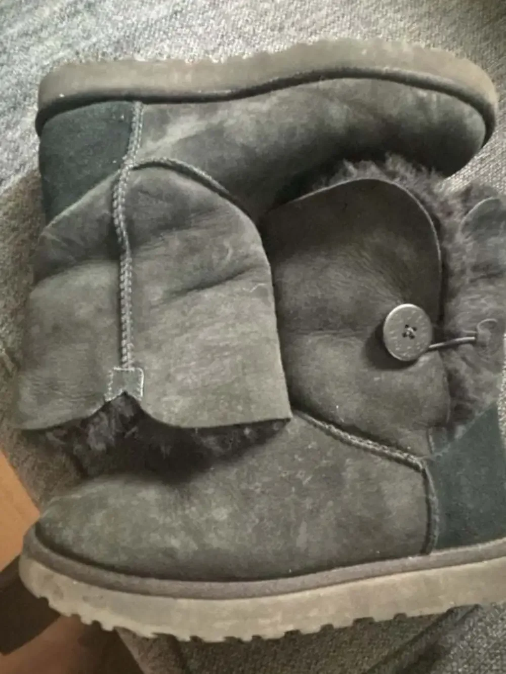 UGG Bailey Button Sheepskin Suede Winter Boots black
